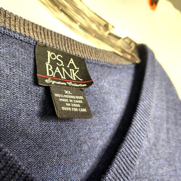 Jos A Bank Signature Collection Sweater Size XL Blue 100% Merino Wool Long Slv - Picture 6 of 10